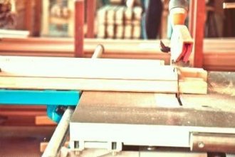 Робота у Латвії на фанерному заводі