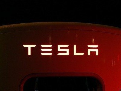 Робота в Німеччині на фабриці Tesla