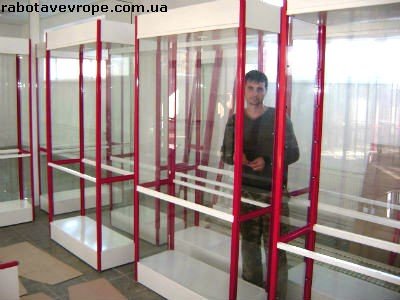 Работа в Швейцарии на сборе витрин