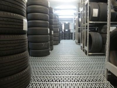 Работа в Голландии по сортировке шин